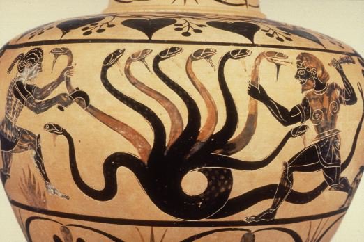 Fighting The Hydra Lerna of Gender Biais in Public Speaking